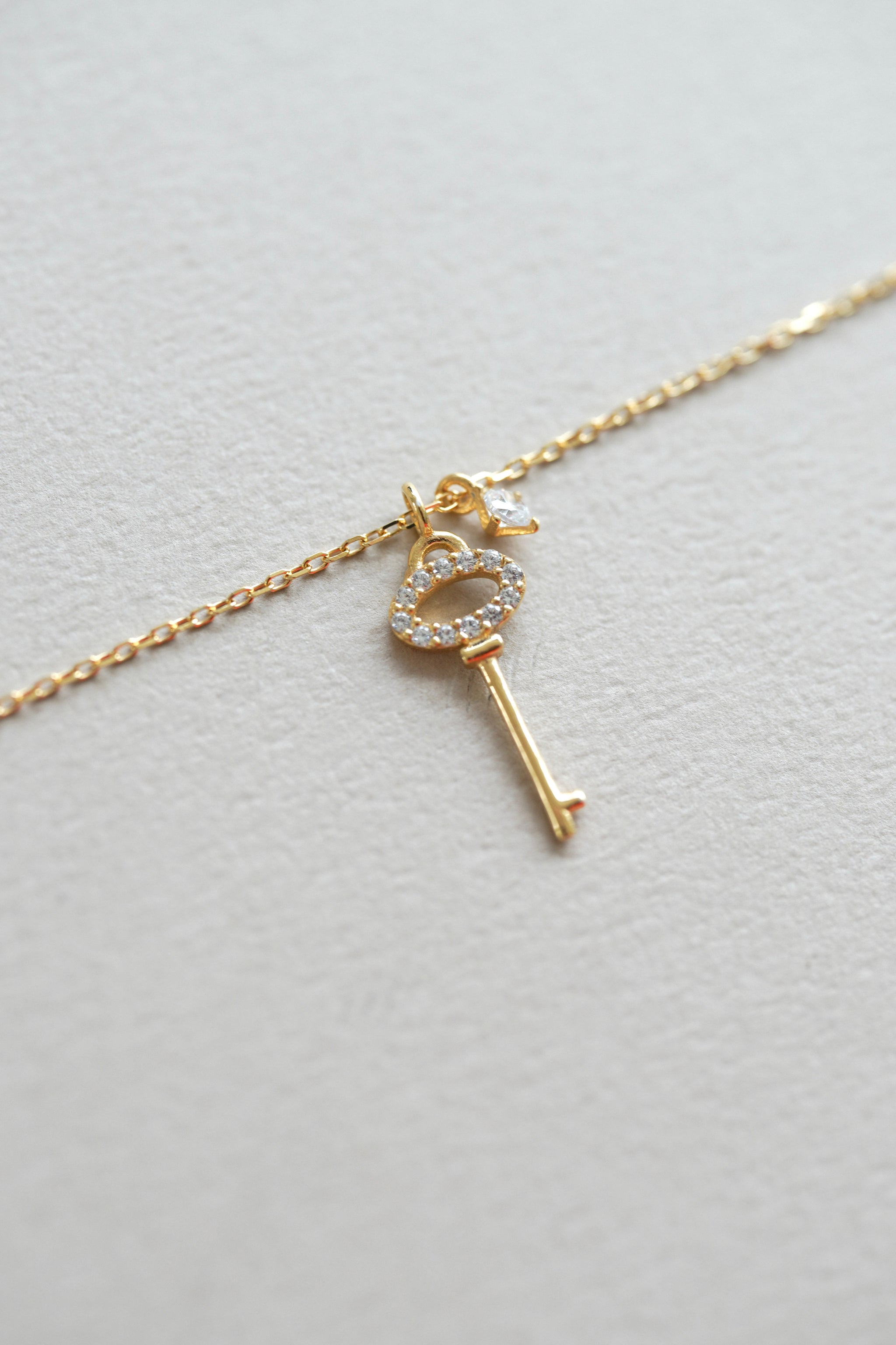 Silver925｝kicuri Key Necklace