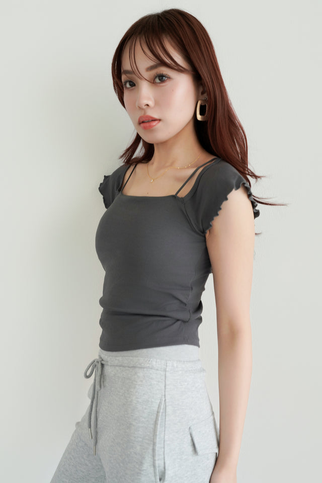 ダブルストラップカップ付きTシャツ