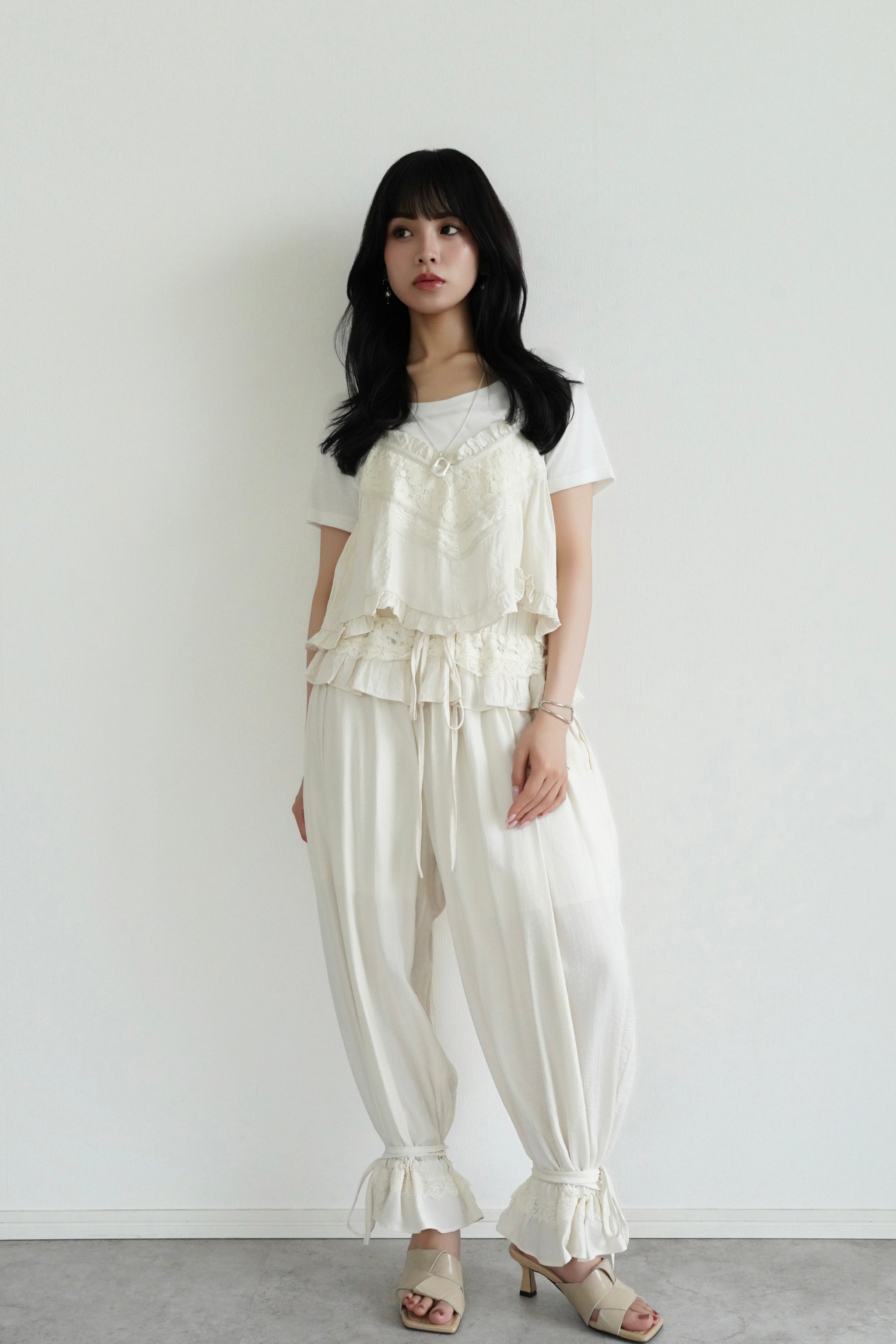 SET］レースバルーンパンツセットアップ×ソフトクルーネックTee(3set