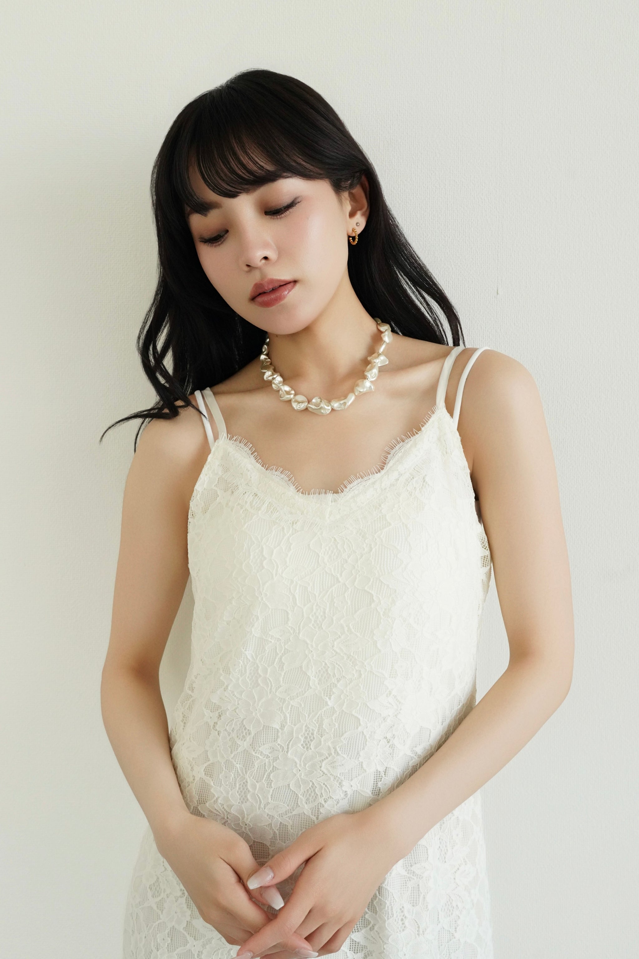 SET］レースティアードキャミワンピース×バロックパールネックレス