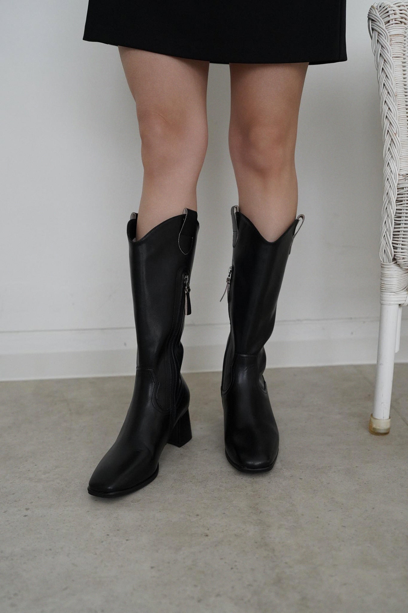 Square Toe Long Boots – kicuri